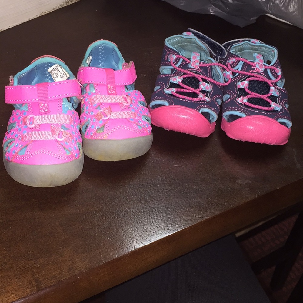 Kids size 3 boat shoes.